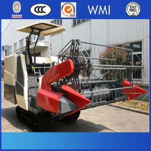 Muddy Land Designed 4lz-2.3 Paddy Rice Harvest Machine